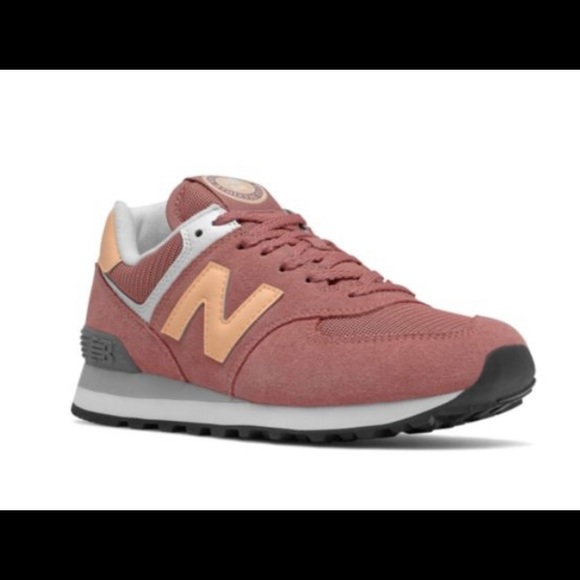 Brand New/ Never Worn!! Size 7 - Picture 2 of 3